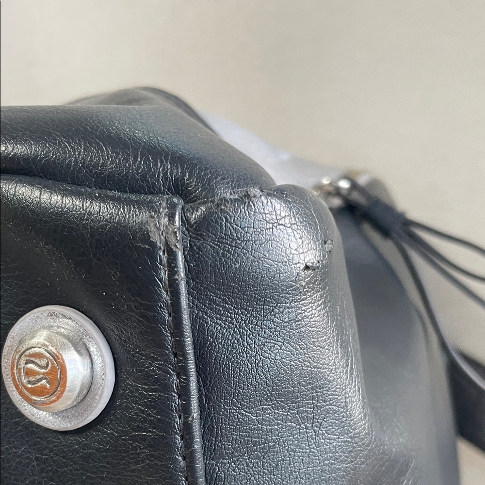Lululemon Urban Sanctuary Bag - Black and Silver - Picture 10 of 16
